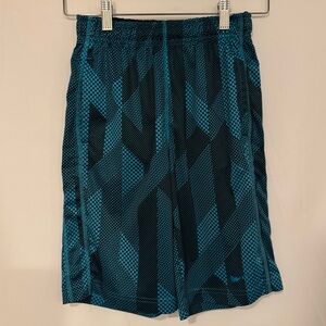 Nike Youth Shorts – Medium